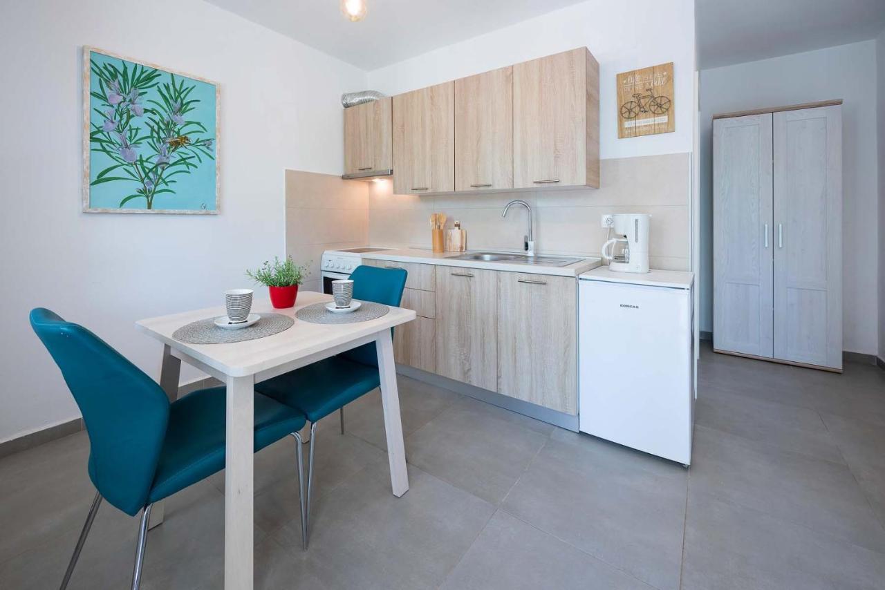 Apartments Pimpinella Премантура Екстер'єр фото